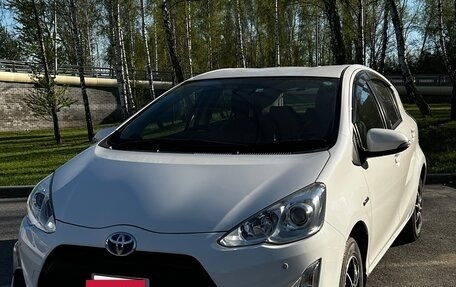 Toyota Aqua I, 2016 год, 950 000 рублей, 3 фотография