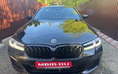 BMW 5 серия, 2020 год, 5 530 000 рублей, 2 фотография
