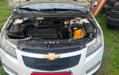 Chevrolet Cruze II, 2012 год, 599 999 рублей, 11 фотография