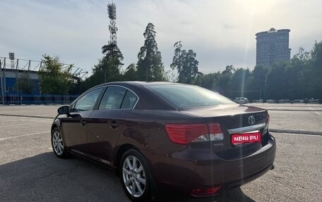 Toyota Avensis III рестайлинг, 2012 год, 1 200 000 рублей, 1 фотография