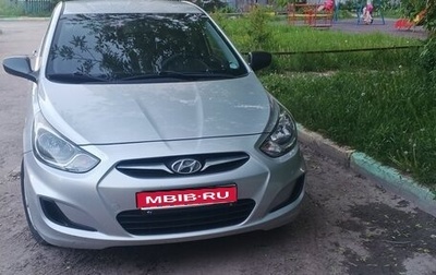 Hyundai Solaris II рестайлинг, 2011 год, 670 000 рублей, 1 фотография