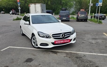 Mercedes-Benz E-Класс, 2015 год, 2 300 000 рублей, 2 фотография