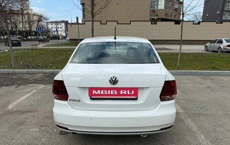 Volkswagen Polo VI (EU Market), 2015 год, 650 000 рублей, 3 фотография