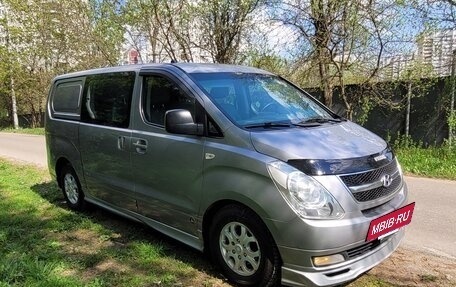 Hyundai Grand Starex Grand Starex I рестайлинг 2, 2011 год, 1 050 000 рублей, 8 фотография