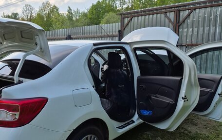 Renault Logan II, 2017 год, 510 000 рублей, 15 фотография