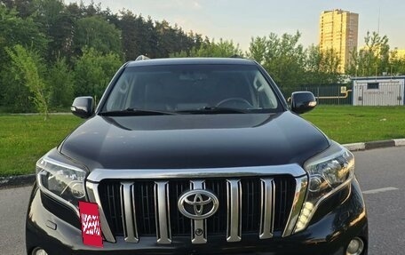 Toyota Land Cruiser Prado 150 рестайлинг 2, 2014 год, 3 250 000 рублей, 5 фотография