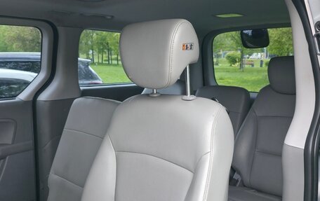 Hyundai H-1 II рестайлинг, 2014 год, 2 200 000 рублей, 3 фотография