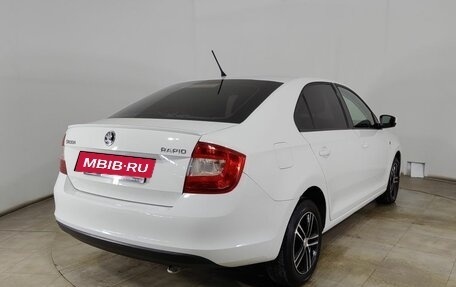Skoda Rapid I, 2014 год, 930 000 рублей, 6 фотография