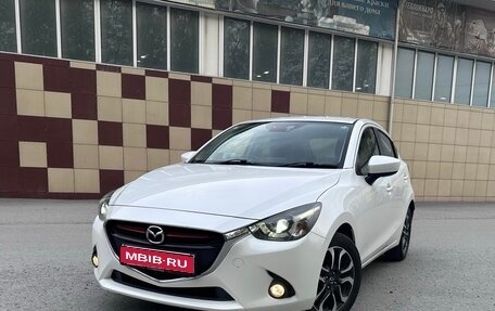 Mazda Demio IV, 2015 год, 960 000 рублей, 1 фотография