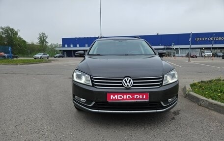 Volkswagen Passat B7, 2011 год, 1 399 000 рублей, 1 фотография