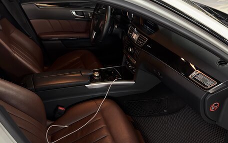 Mercedes-Benz E-Класс, 2014 год, 2 700 000 рублей, 9 фотография