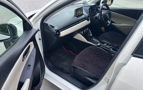 Mazda Demio IV, 2015 год, 960 000 рублей, 6 фотография