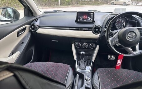 Mazda Demio IV, 2015 год, 960 000 рублей, 9 фотография