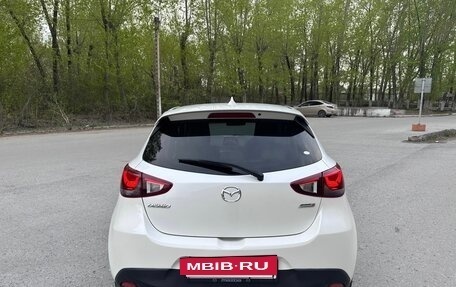Mazda Demio IV, 2015 год, 960 000 рублей, 4 фотография