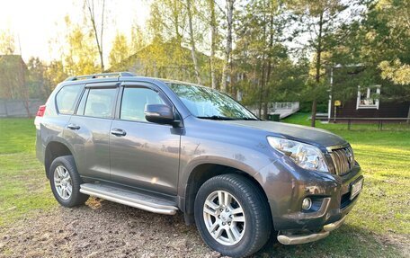 Toyota Land Cruiser Prado 150 рестайлинг 2, 2013 год, 2 822 500 рублей, 2 фотография
