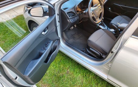 Hyundai Solaris II рестайлинг, 2021 год, 2 150 000 рублей, 8 фотография