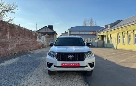 Toyota Land Cruiser Prado 150 рестайлинг 2, 2020 год, 4 950 000 рублей, 5 фотография