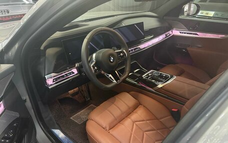 BMW 7 серия, 2024 год, 13 600 000 рублей, 6 фотография