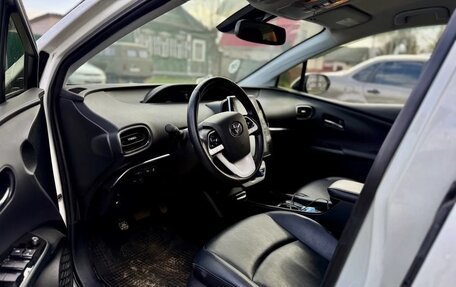 Toyota Prius IV XW50, 2019 год, 2 050 000 рублей, 8 фотография