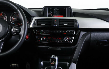 BMW 3 серия, 2016 год, 2 450 000 рублей, 14 фотография