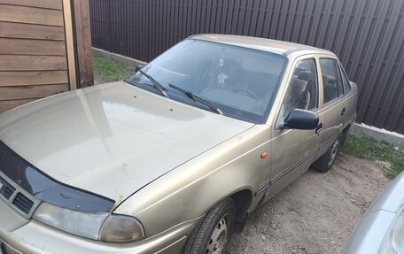 Daewoo Nexia I рестайлинг, 2004 год, 100 000 рублей, 2 фотография