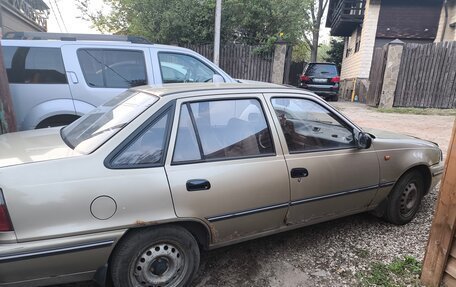 Daewoo Nexia I рестайлинг, 2004 год, 100 000 рублей, 6 фотография