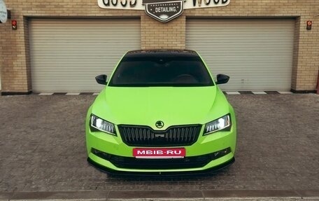 Skoda Superb III рестайлинг, 2015 год, 2 200 000 рублей, 3 фотография