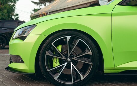 Skoda Superb III рестайлинг, 2015 год, 2 200 000 рублей, 15 фотография