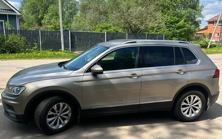 Volkswagen Tiguan II, 2017 год, 1 790 000 рублей, 2 фотография