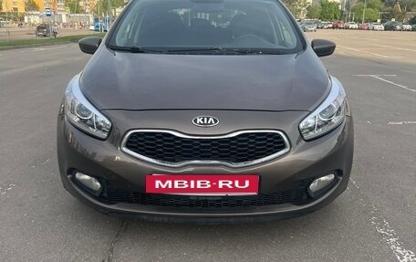 KIA cee'd III, 2013 год, 800 000 рублей, 2 фотография