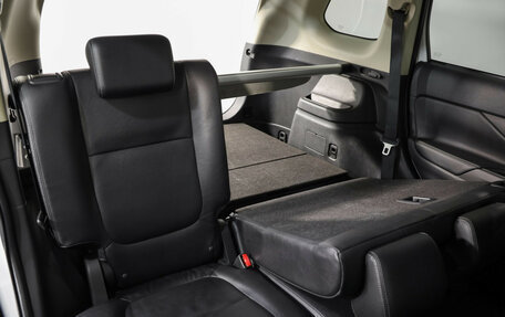 Mitsubishi Outlander III рестайлинг 3, 2015 год, 1 849 000 рублей, 24 фотография