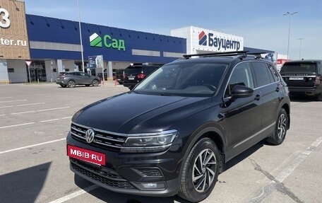 Volkswagen Tiguan II, 2018 год, 2 335 000 рублей, 2 фотография