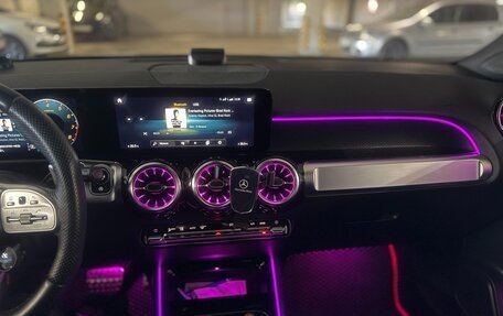 Mercedes-Benz GLB AMG, 2022 год, 5 690 000 рублей, 15 фотография