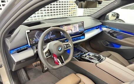 BMW 5 серия, 2025 год, 7 750 000 рублей, 5 фотография