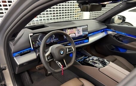 BMW 5 серия, 2025 год, 7 750 000 рублей, 10 фотография