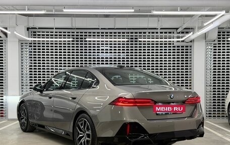 BMW 5 серия, 2025 год, 7 750 000 рублей, 4 фотография