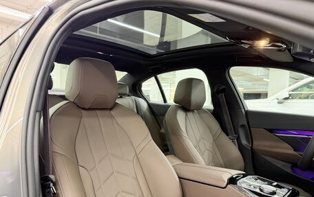 BMW 5 серия, 2025 год, 7 750 000 рублей, 34 фотография