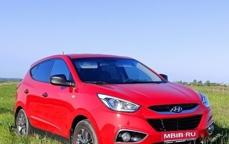 Hyundai ix35 I рестайлинг, 2015 год, 1 500 000 рублей, 2 фотография