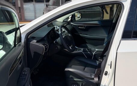 Lexus NX I, 2015 год, 3 000 000 рублей, 10 фотография