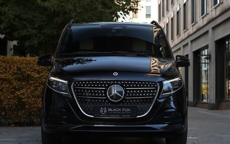 Mercedes-Benz V-Класс, 2026 год, 12 990 032 рублей, 2 фотография