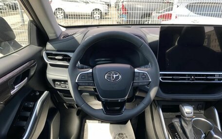 Toyota Highlander, 2026 год, 5 600 000 рублей, 13 фотография