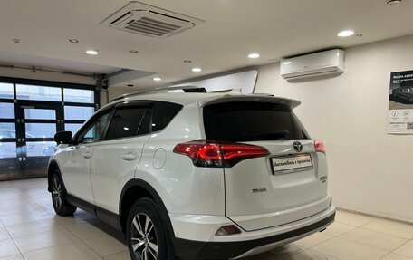 Toyota RAV4, 2018 год, 2 190 000 рублей, 6 фотография