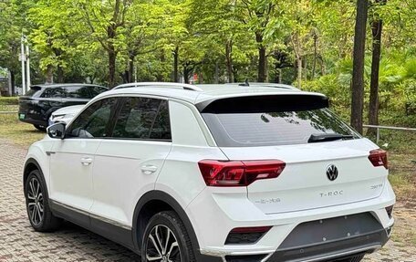 Volkswagen T-Roc I, 2022 год, 1 942 200 рублей, 15 фотография