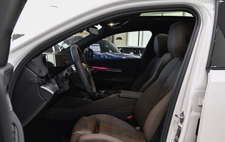 BMW 5 серия, 2026 год, 5 950 000 рублей, 12 фотография