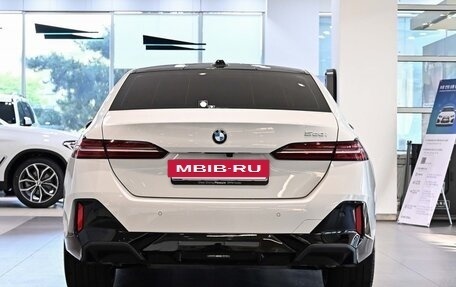 BMW 5 серия, 2026 год, 5 950 000 рублей, 4 фотография