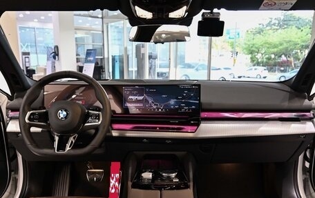 BMW 5 серия, 2026 год, 5 950 000 рублей, 6 фотография
