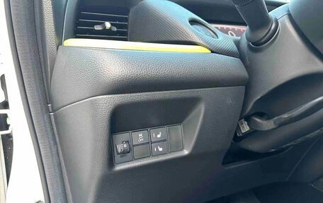 Honda Fit, 2022 год, 1 085 000 рублей, 10 фотография