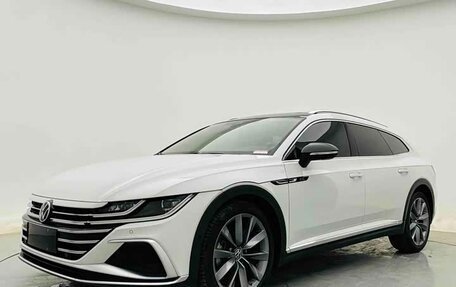 Volkswagen Passat CC, 2023 год, 4 391 600 рублей, 1 фотография