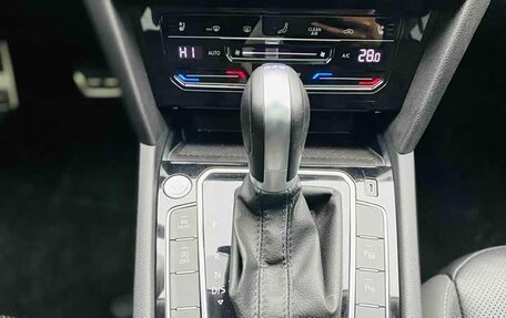 Volkswagen Passat CC, 2023 год, 4 391 600 рублей, 11 фотография