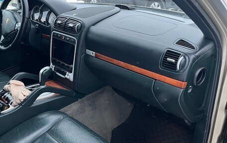 Porsche Cayenne III, 2005 год, 950 000 рублей, 8 фотография